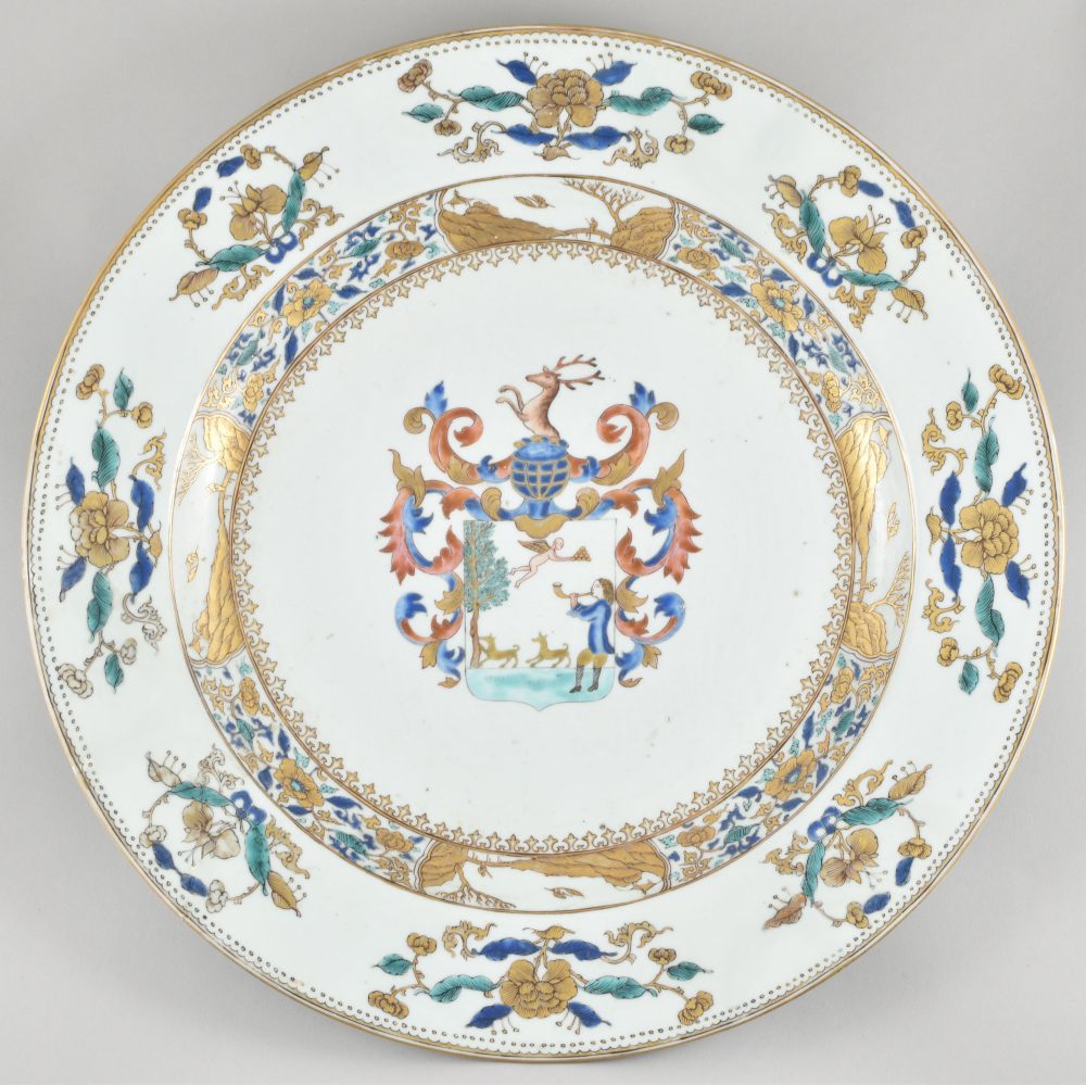 Porcelaine Yongzheng (1723-1735), ca. 1733, Chine Porcelaine Yongzheng (1723-1735), ca. 1733, Chine