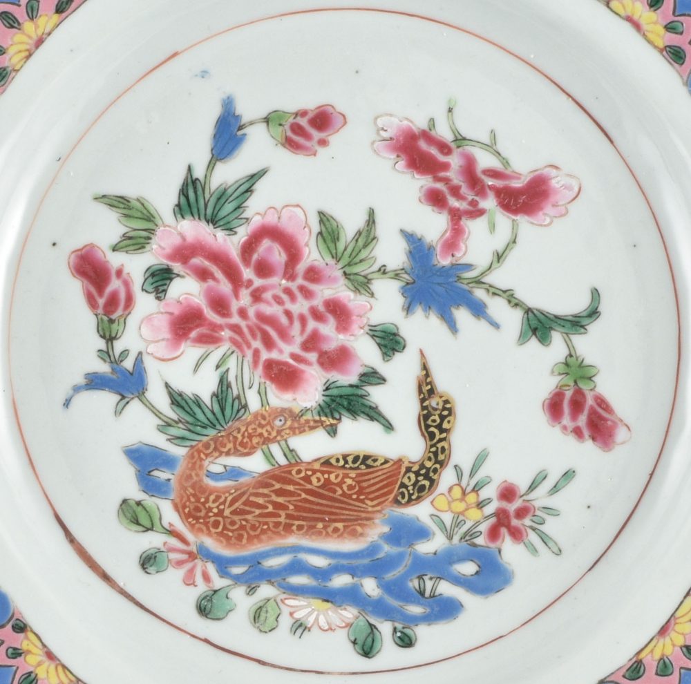 Famille rose Porcelaine Yongzheng (1723-1735) / Qianlong (173§-1795), circa 1730/1740, Chine Famille rose Porcelaine Yongzheng (1723-1735) / Qianlong (173§-1795), circa 1730/1740, Chine