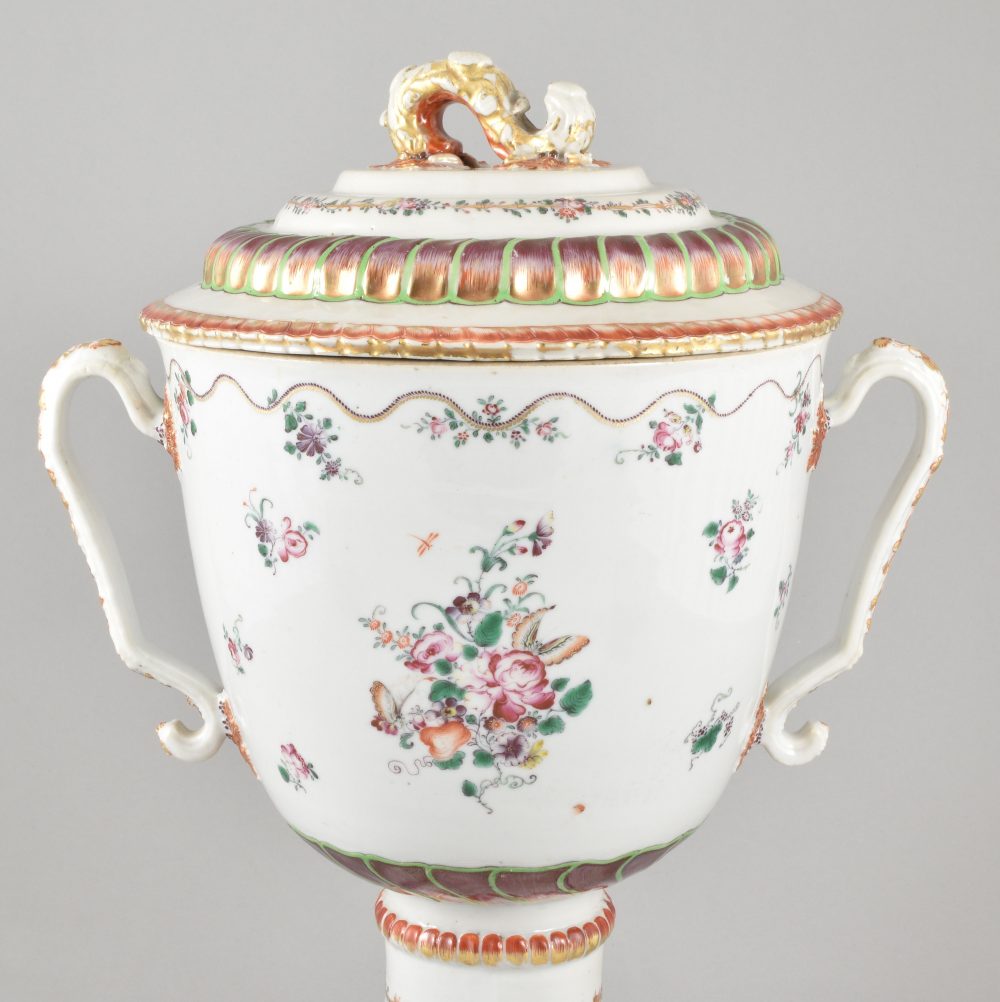 Porcelaine Qianlong (1735-1795), circa 1780/90, China Porcelaine Qianlong (1735-1795), circa 1780/90, China