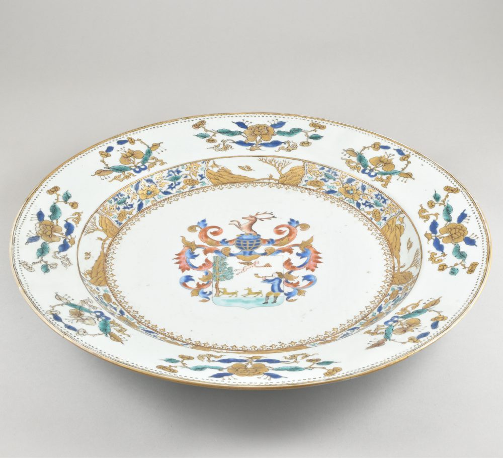 Porcelaine Yongzheng (1723-1735), ca. 1733, Chine Porcelaine Yongzheng (1723-1735), ca. 1733, Chine
