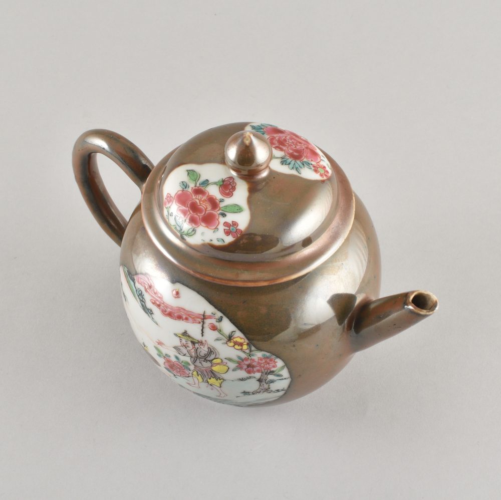 Famille rose Porcelaine Début de l'époque Qianlong (&736-1795), Chine Famille rose Porcelaine Début de l'époque Qianlong (&736-1795), Chine