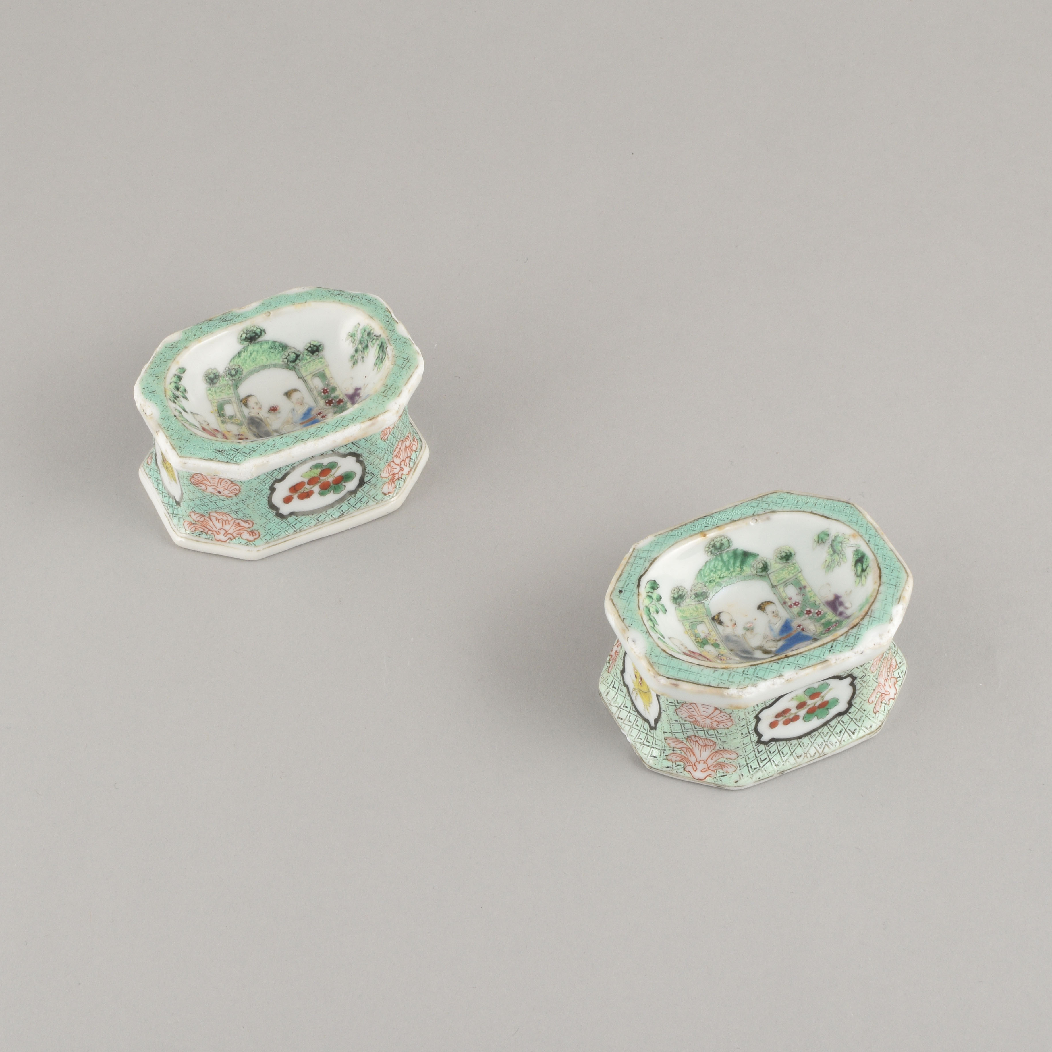 Porcelaine Qianlong period (1736-1795), circa 1738/1740, Chine Porcelaine Qianlong period (1736-1795), circa 1738/1740, Chine