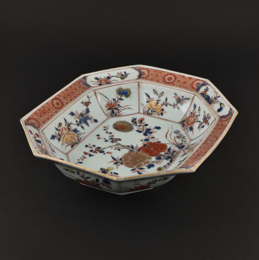 Porcelain Kangxi / Yongzheng period, ca. 1720/1725, Chine