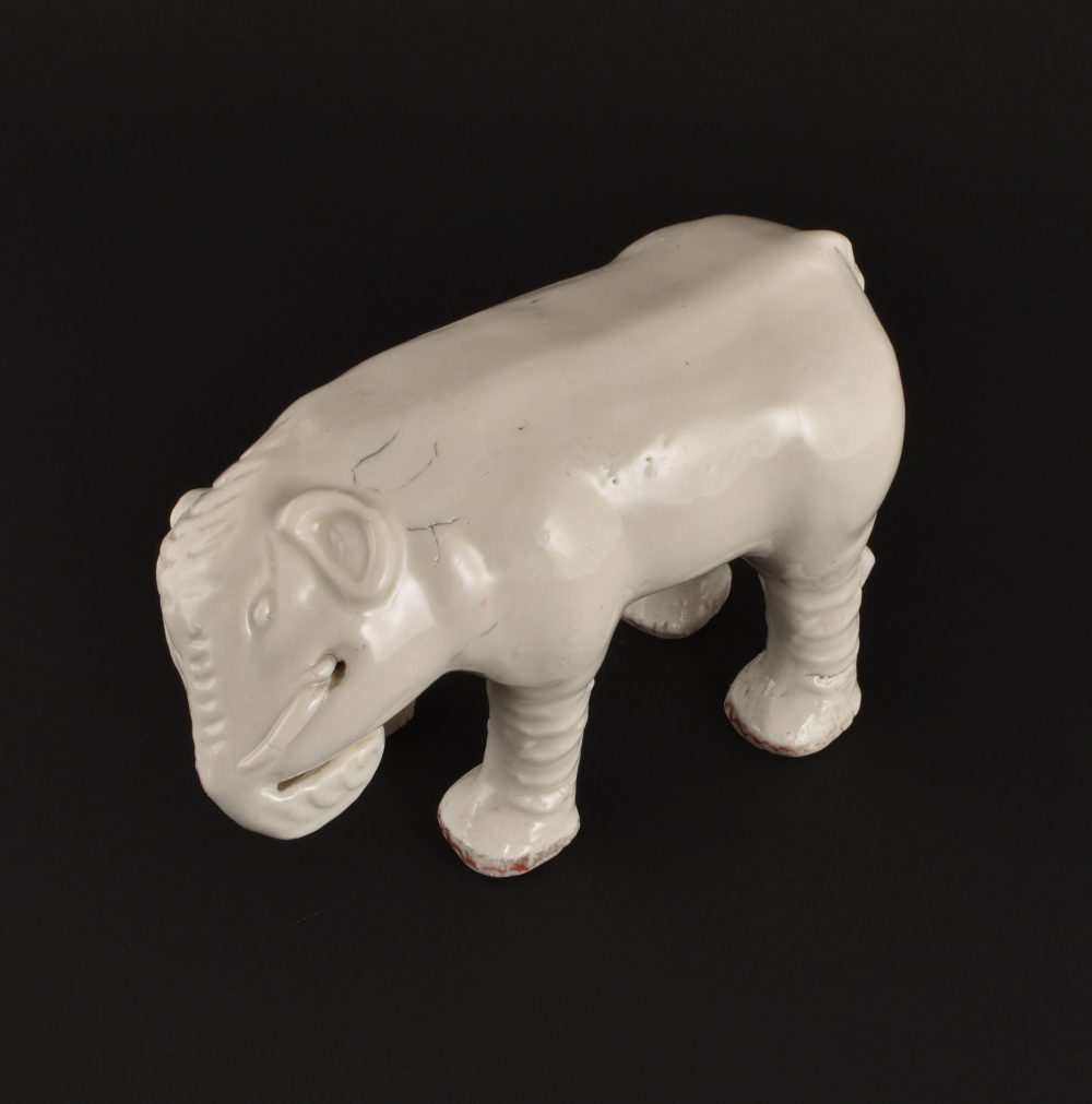 Porcelain (Dehua) Kangxi (1662-1722), ca. 1675-1725, Chine Porcelain (Dehua) Kangxi (1662-1722), ca. 1675-1725, Chine