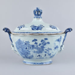 Porcelaine (biscuit) Qianlong (1735-1795), circa 1760, Chine Porcelaine (biscuit) Qianlong (1735-1795), circa 1760, Chine
