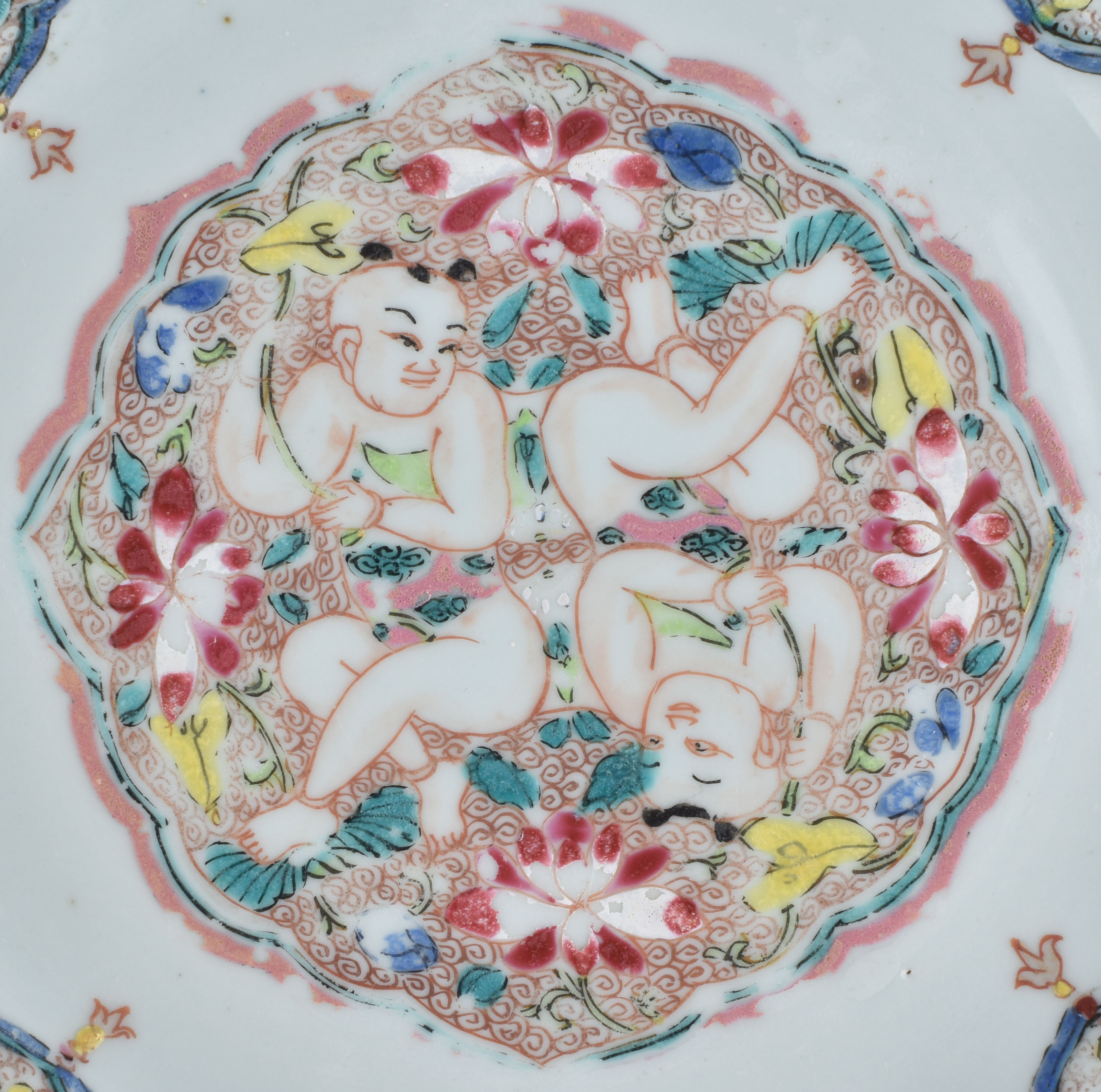 Porcelaine Yongzheng (1723-1735), circa 1735, China Porcelaine Yongzheng (1723-1735), circa 1735, China