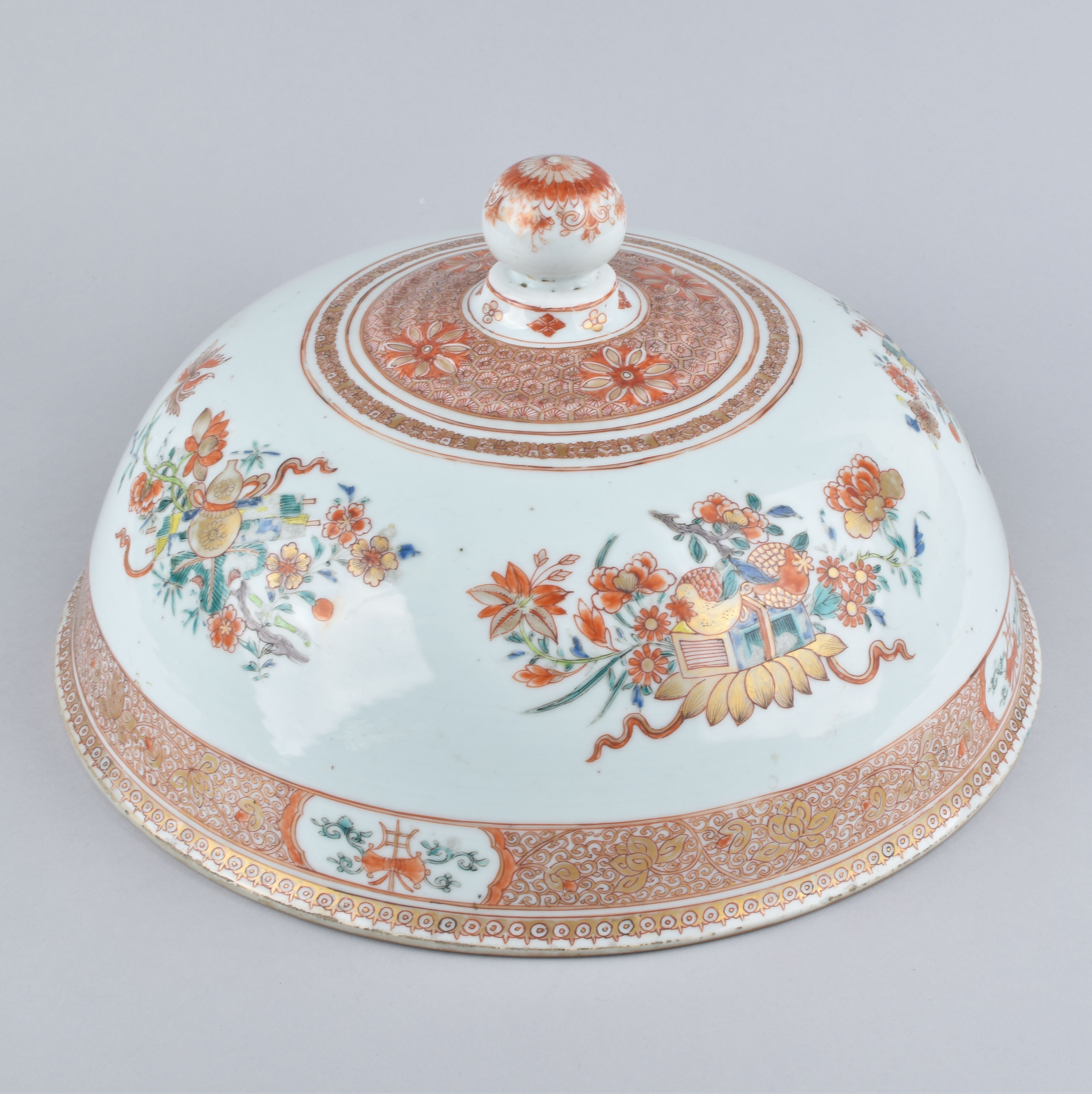 Porcelaine Yongzheng (1723-1735), circa 1724, Chine Porcelaine Yongzheng (1723-1735), circa 1724, Chine