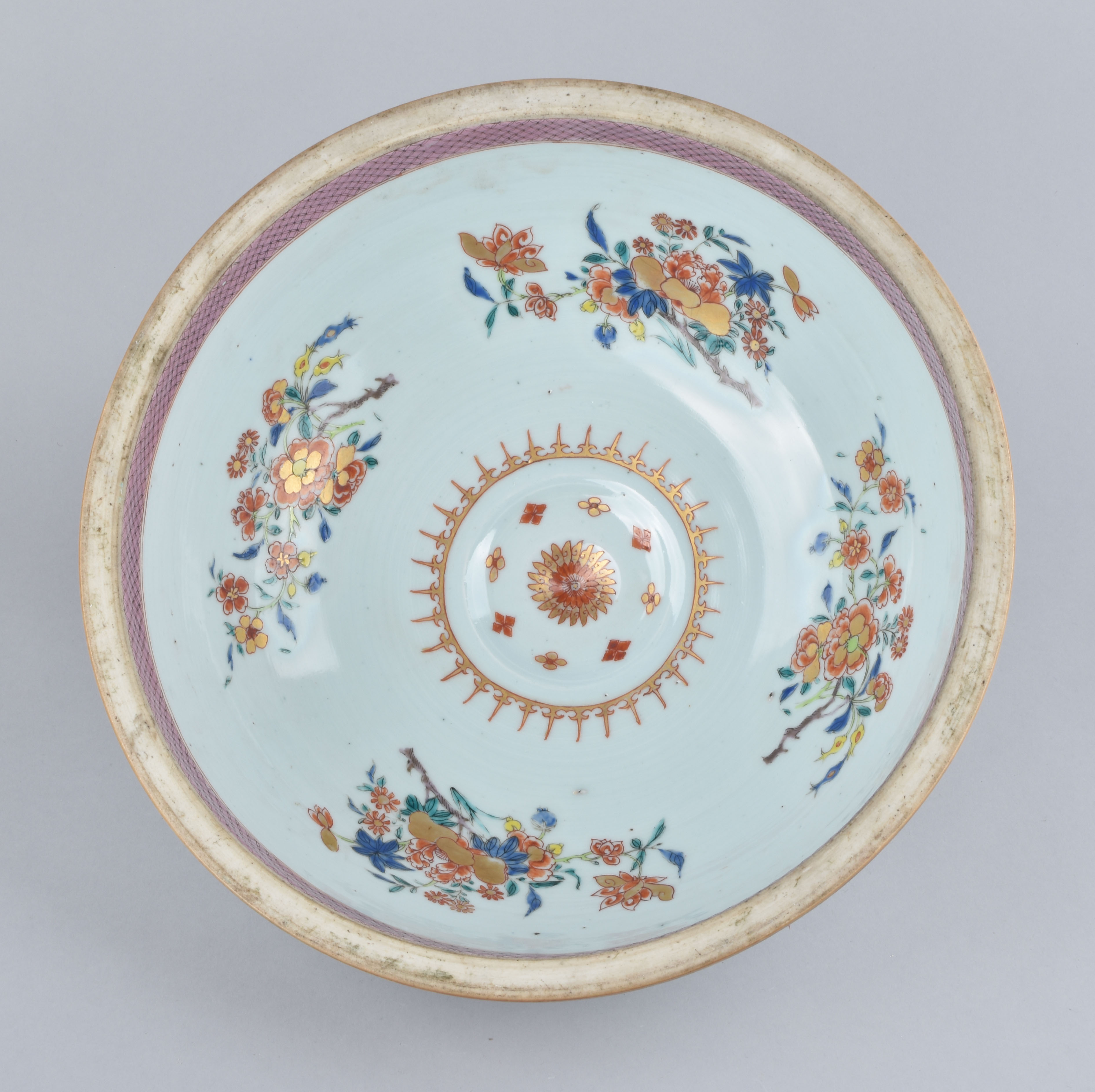 Porcelaine Yongzheng (1723-1735), circa 1724, Chine Porcelaine Yongzheng (1723-1735), circa 1724, Chine