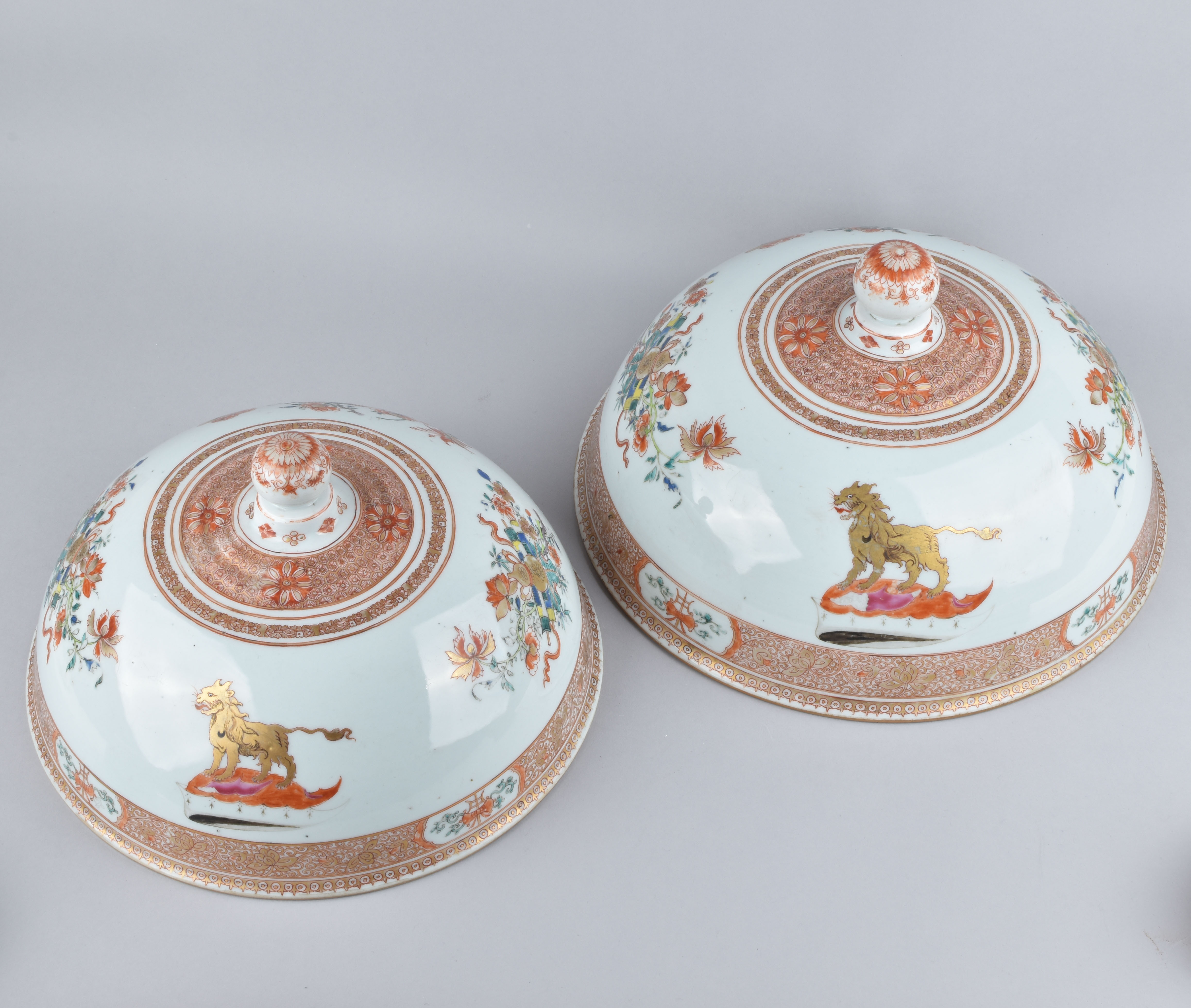 Porcelaine Yongzheng (1723-1735), circa 1724, Chine Porcelaine Yongzheng (1723-1735), circa 1724, Chine