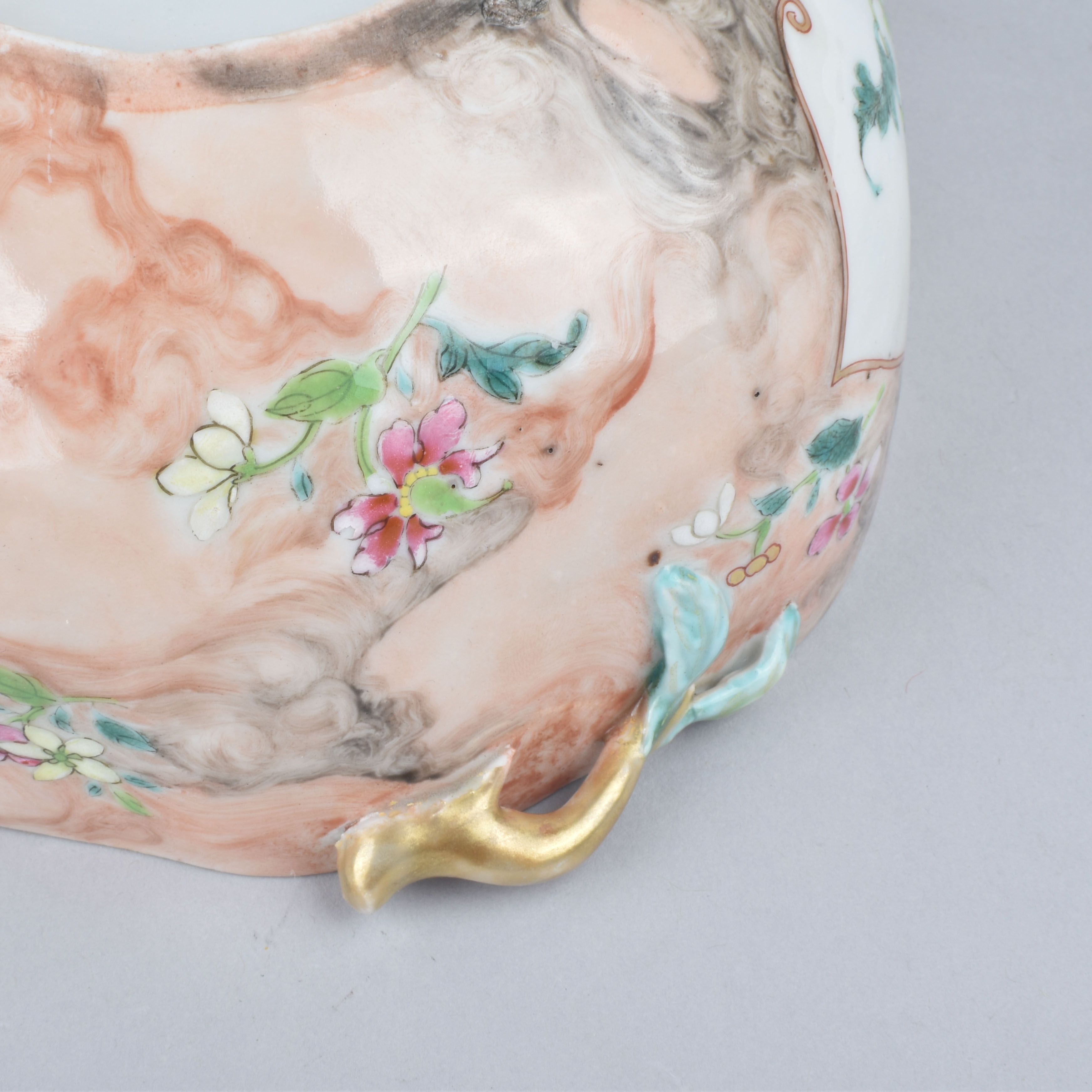 Porcelaine Qianlong (1735-1795), circa 1755, Chine Porcelaine Qianlong (1735-1795), circa 1755, Chine