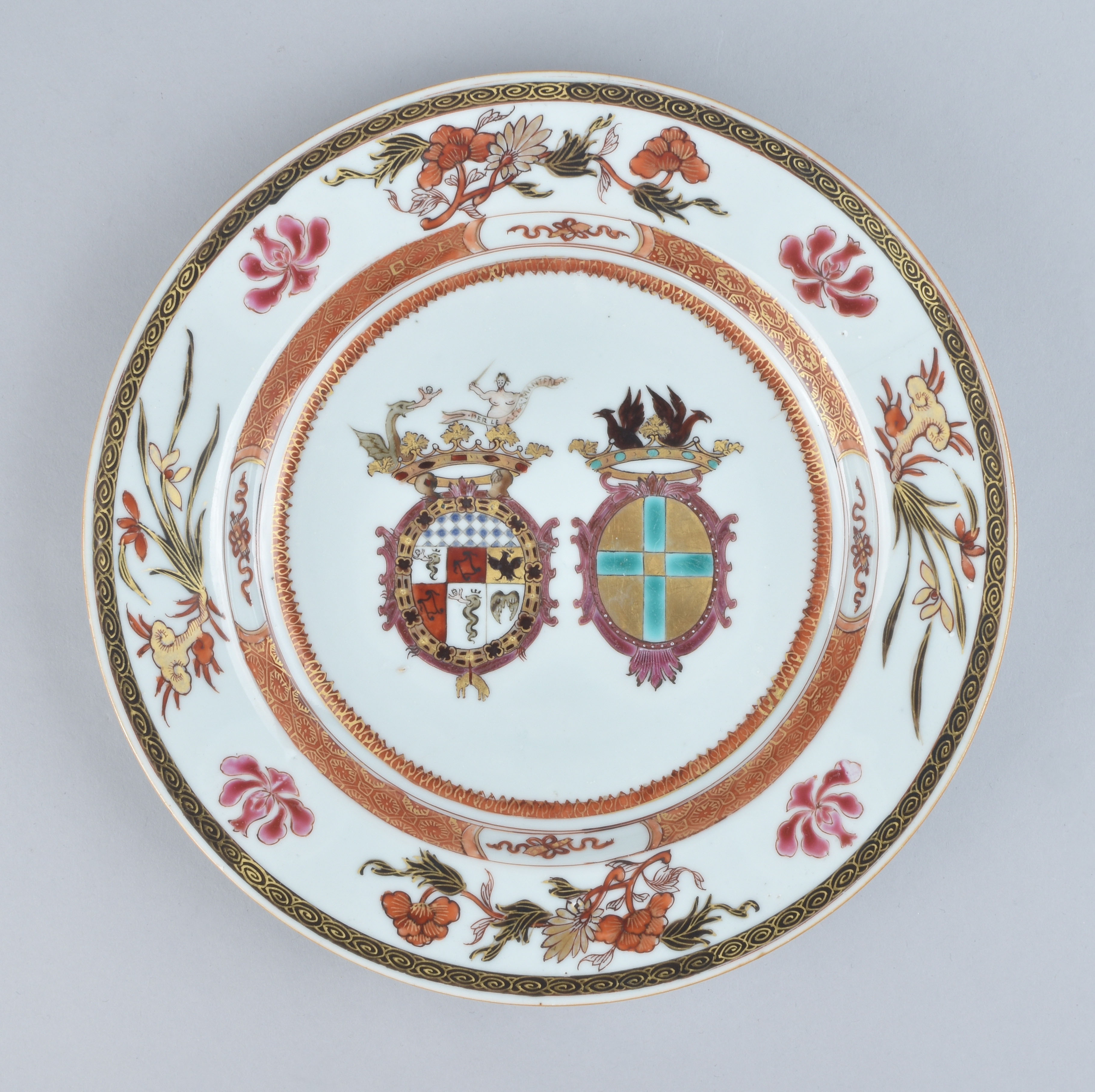 Porcelaine Yongzheng (1723-1735), circa 1722, Chine Porcelaine Yongzheng (1723-1735), circa 1722, Chine