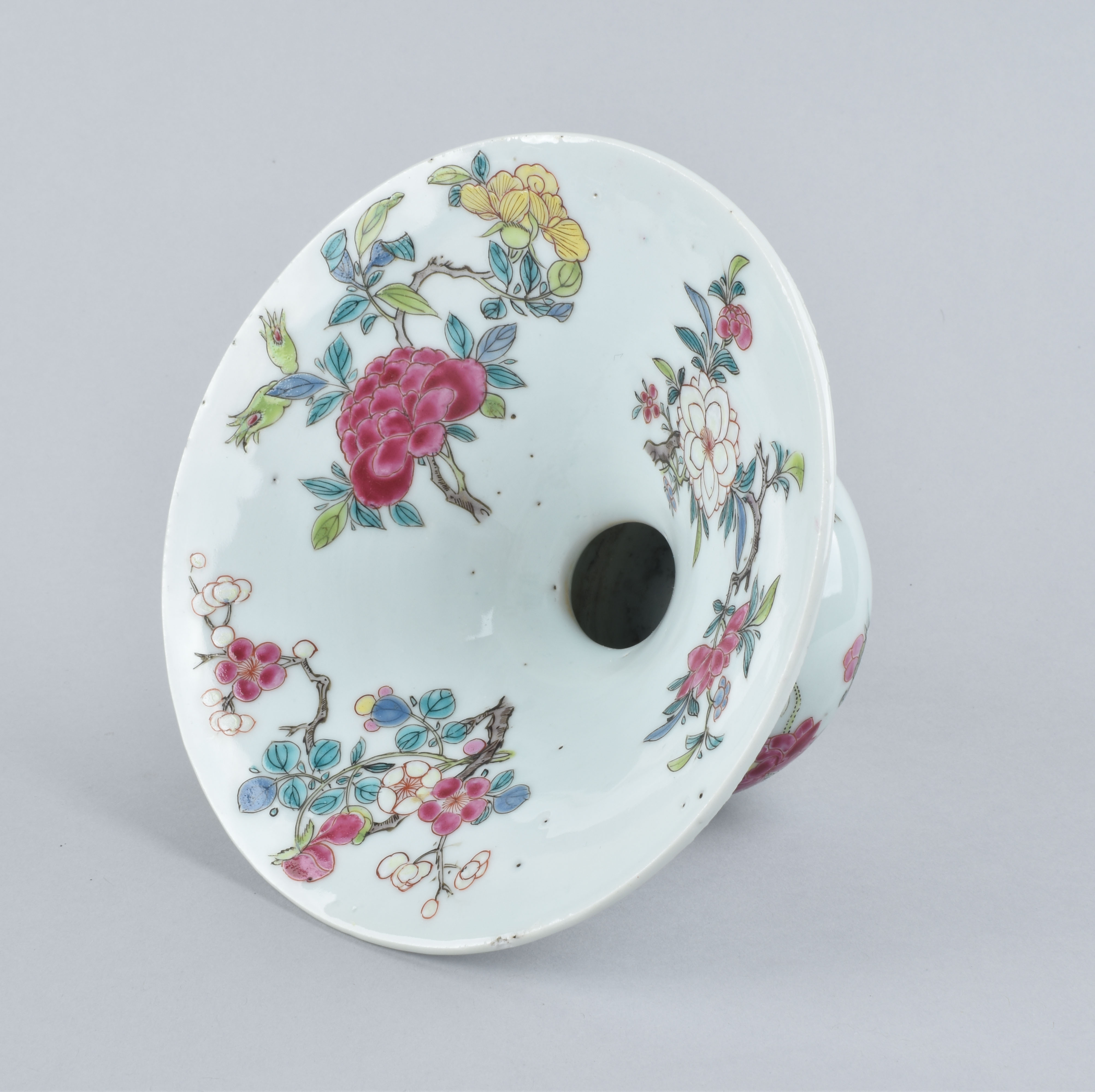 Famille rose Porcelaine Yongzheng (1723-1735), Chine Famille rose Porcelaine Yongzheng (1723-1735), Chine