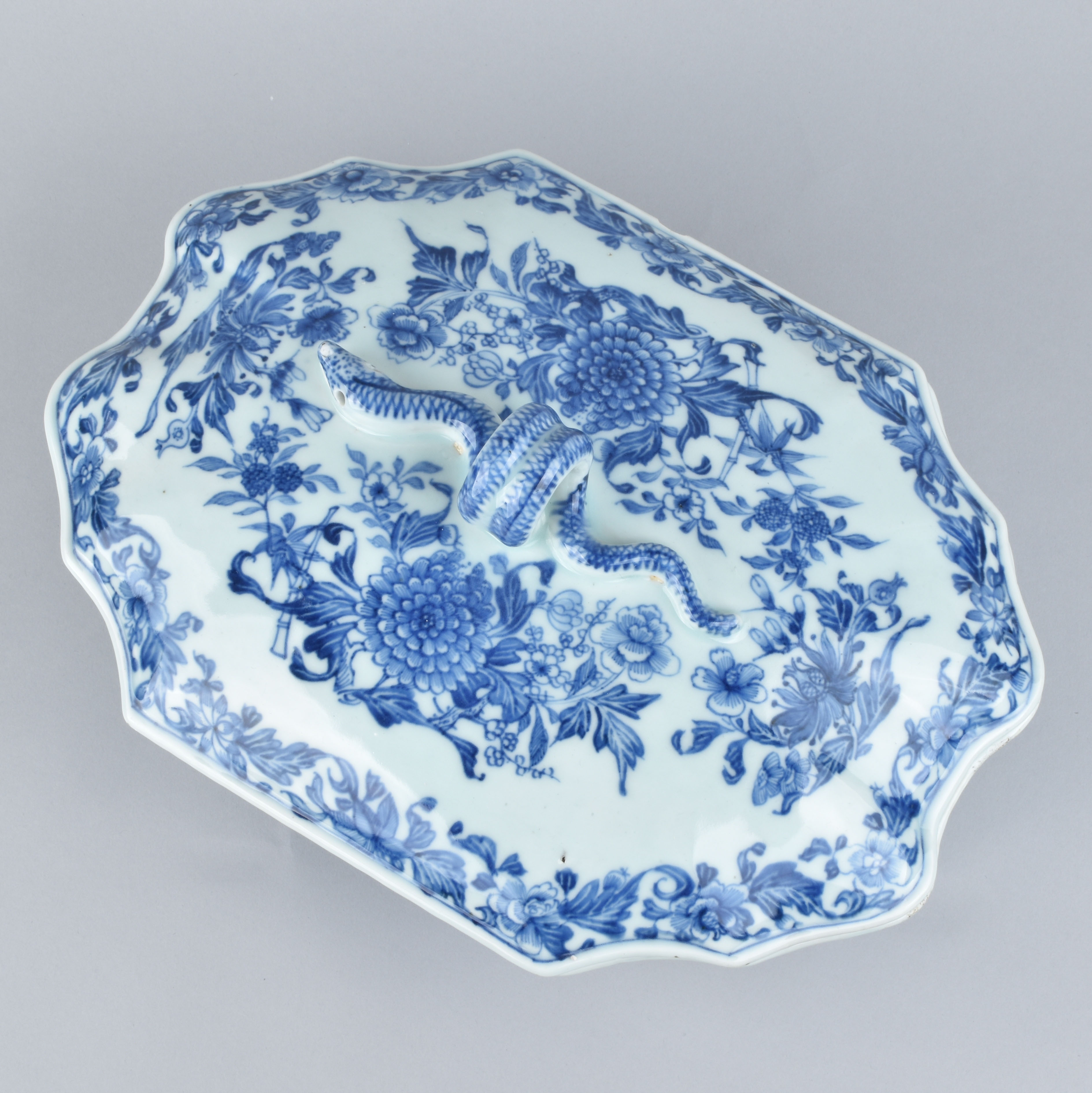 Porcelaine Yongzheng (1723-1735), ca. 1730, China Porcelaine Yongzheng (1723-1735), ca. 1730, China