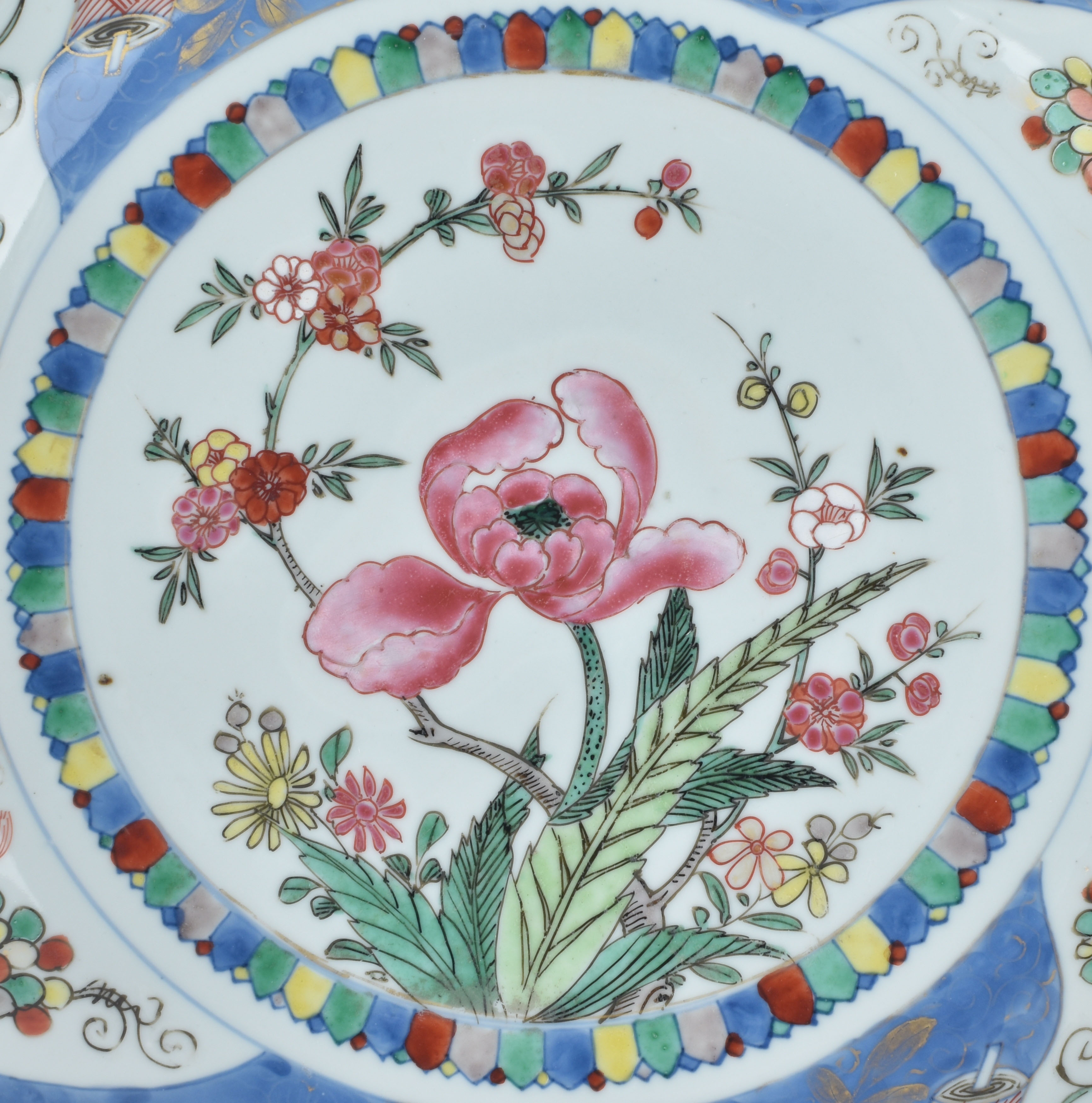 Porcelaine Yongzheng (1723-1735), circa 1730/40, Chine Porcelaine Yongzheng (1723-1735), circa 1730/40, Chine
