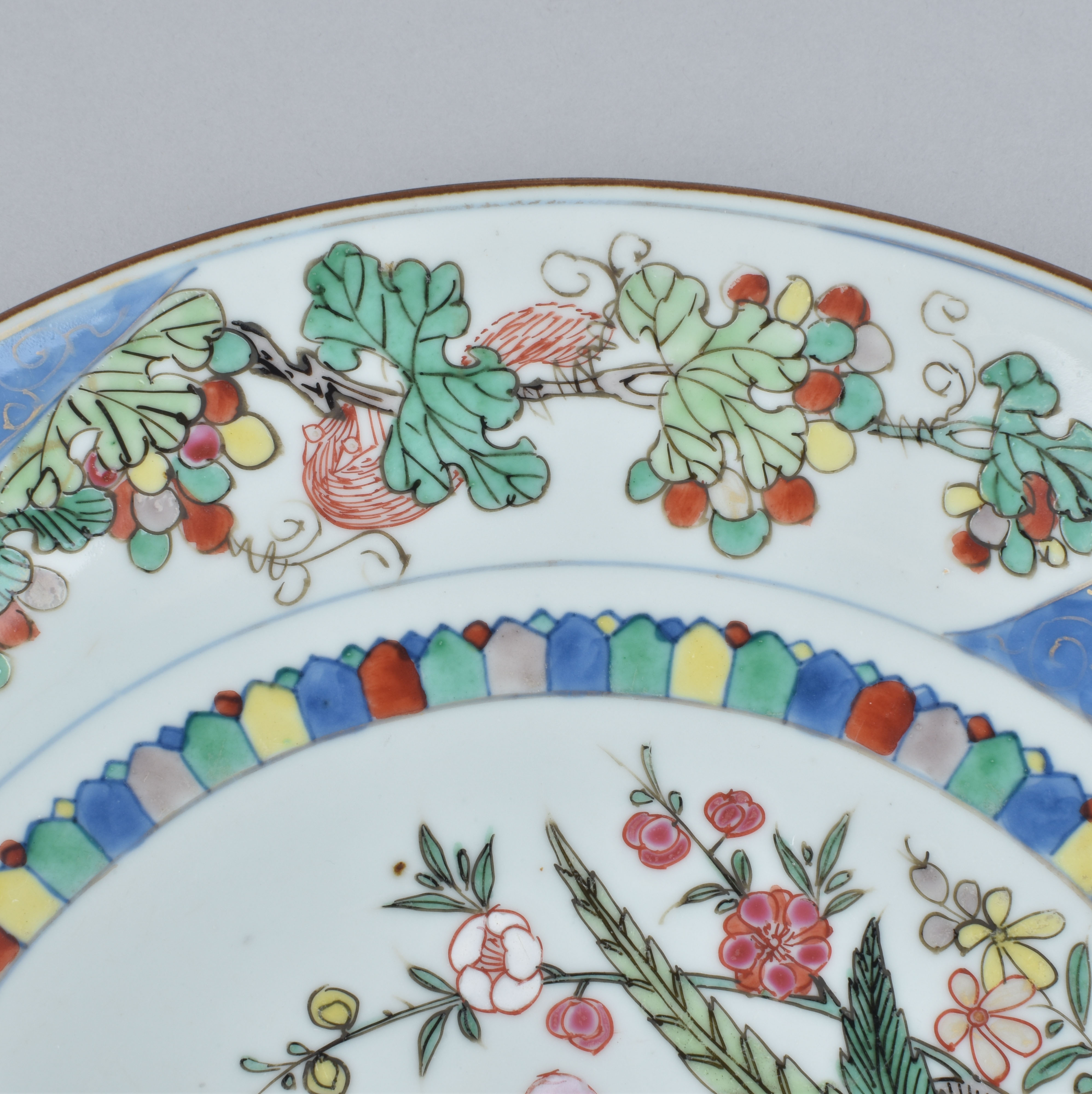 Porcelaine Yongzheng (1723-1735), circa 1730/40, Chine Porcelaine Yongzheng (1723-1735), circa 1730/40, Chine