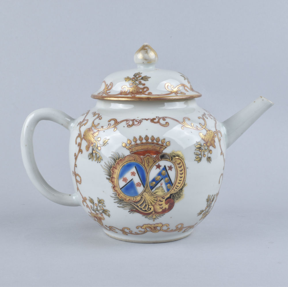 Porcelaine Qianlong (1735-1795), ca. 1750, Chine Porcelaine Qianlong (1735-1795), ca. 1750, Chine
