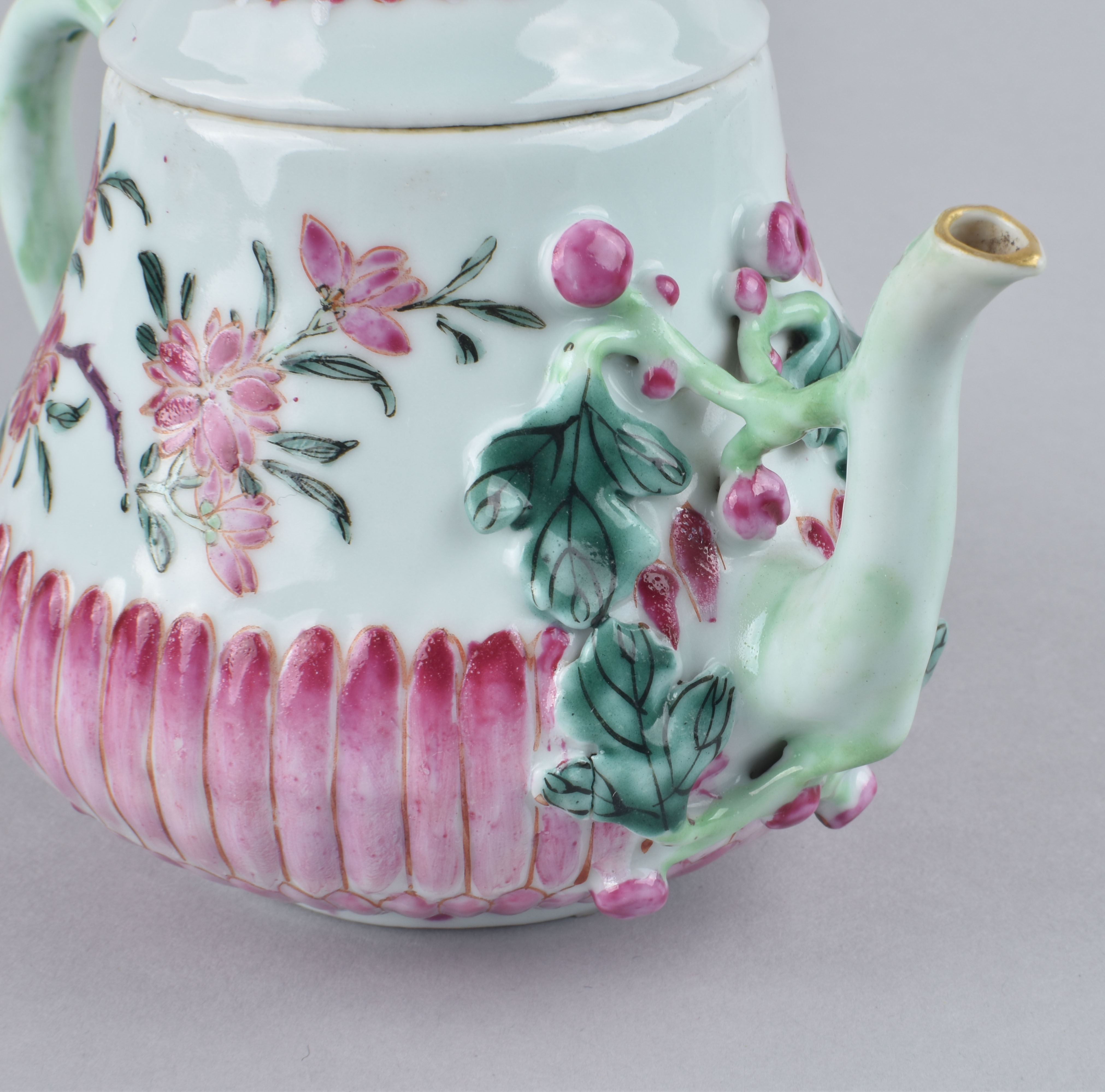 Porcelaine Yongzheng (1723-1735), ca. 1735, China Porcelaine Yongzheng (1723-1735), ca. 1735, China