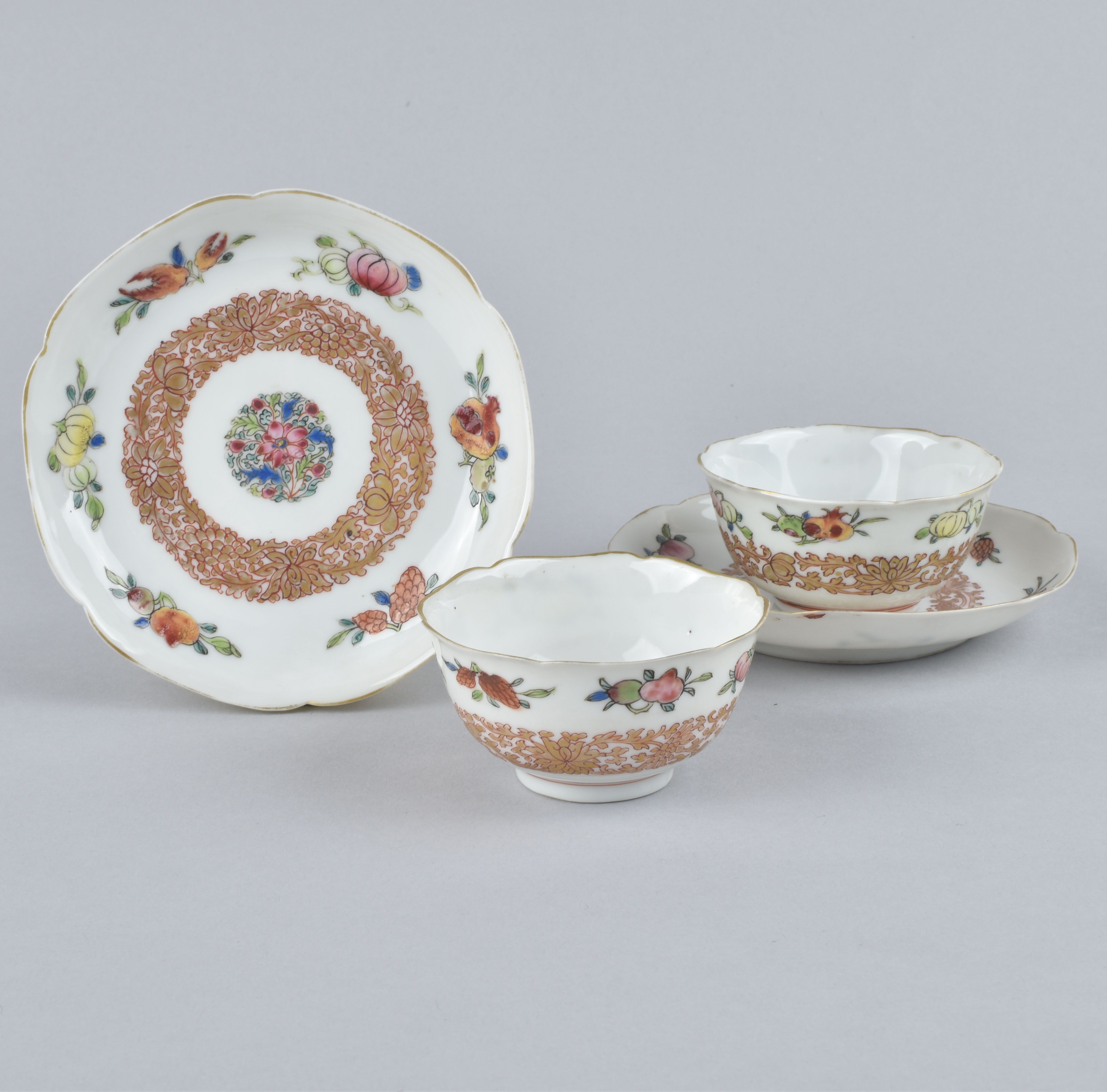 Famille rose Porcelaine Yongzheng (1723-1735), ca. 1735, Chine Famille rose Porcelaine Yongzheng (1723-1735), ca. 1735, Chine