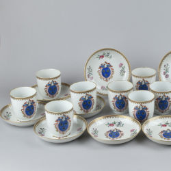 Porcelaine Qianlong (1735-1795), ca. 1755, Chine Porcelaine Qianlong (1735-1795), ca. 1755, Chine