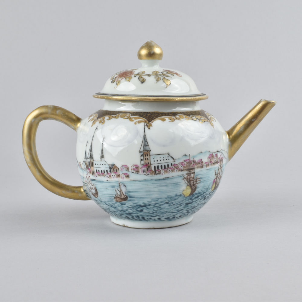 Porcelaine Yongzheng (1723-1735), ca. 1730/1740, Chine Porcelaine Yongzheng (1723-1735), ca. 1730/1740, Chine
