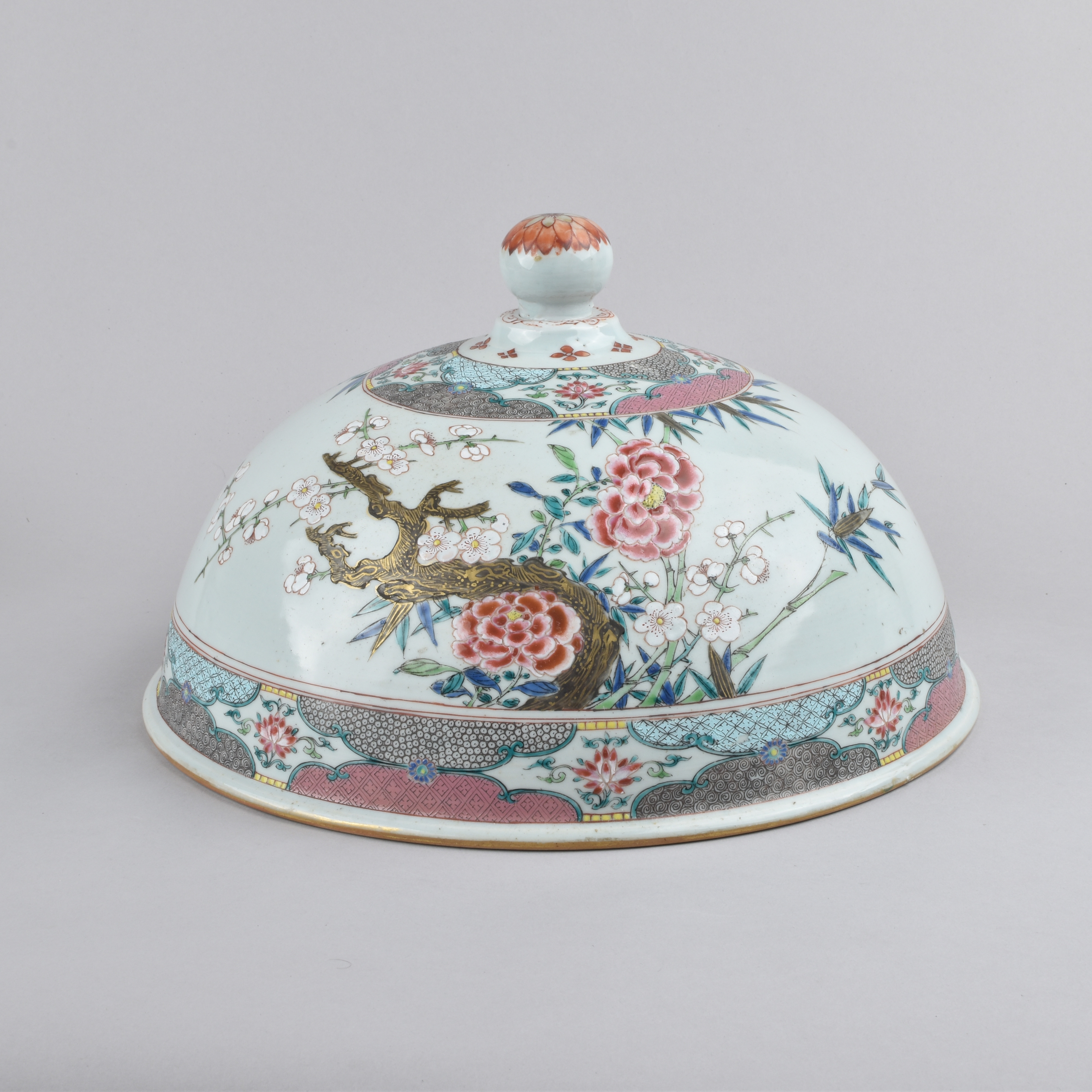 Famille rose Porcelaine Yongzheng (1723-1735) / Qianlong (1736-1795), ca. 1730/1745, China
