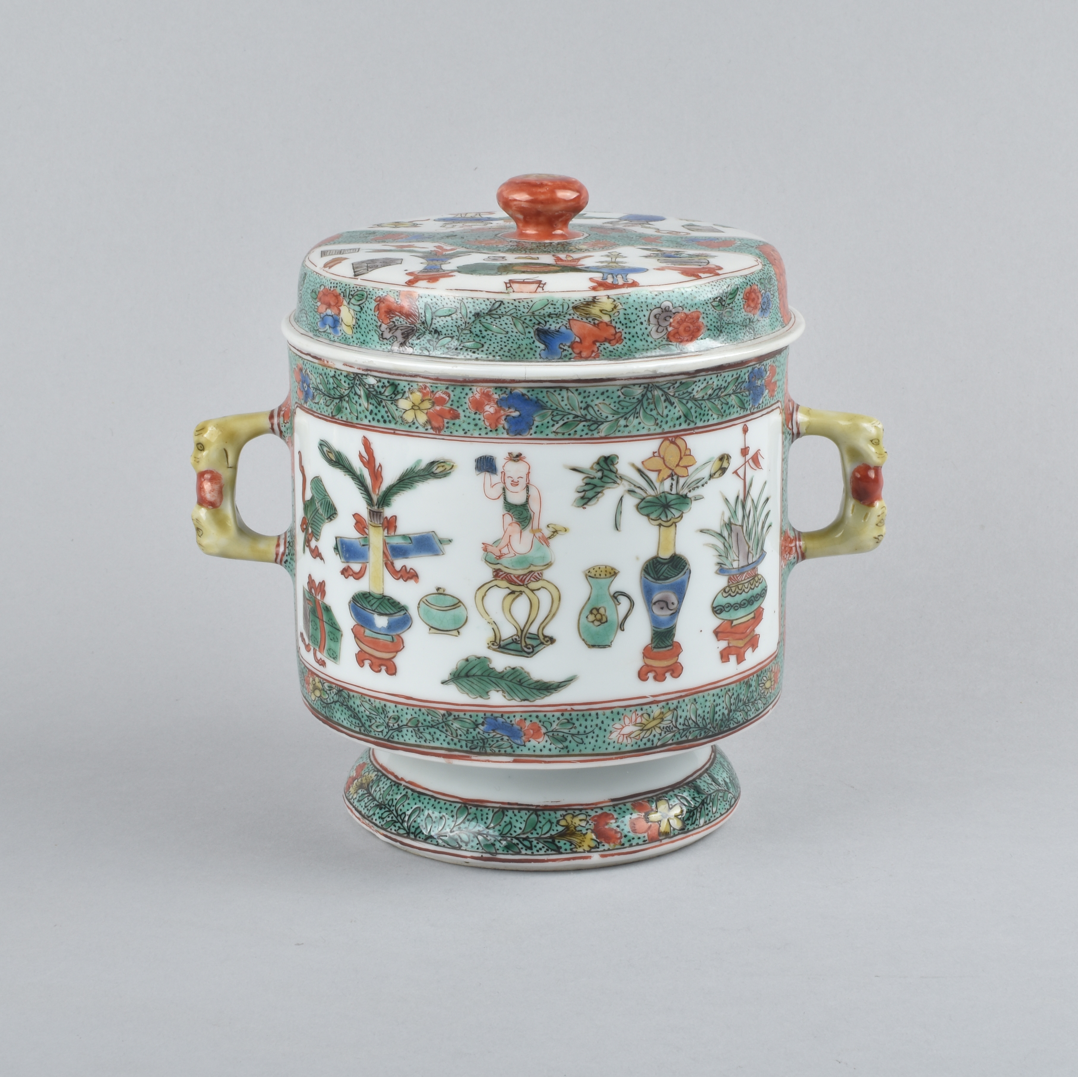 Famille verte 16 cm Kangxi (1662-1722), Chine Famille verte 16 cm Kangxi (1662-1722), Chine