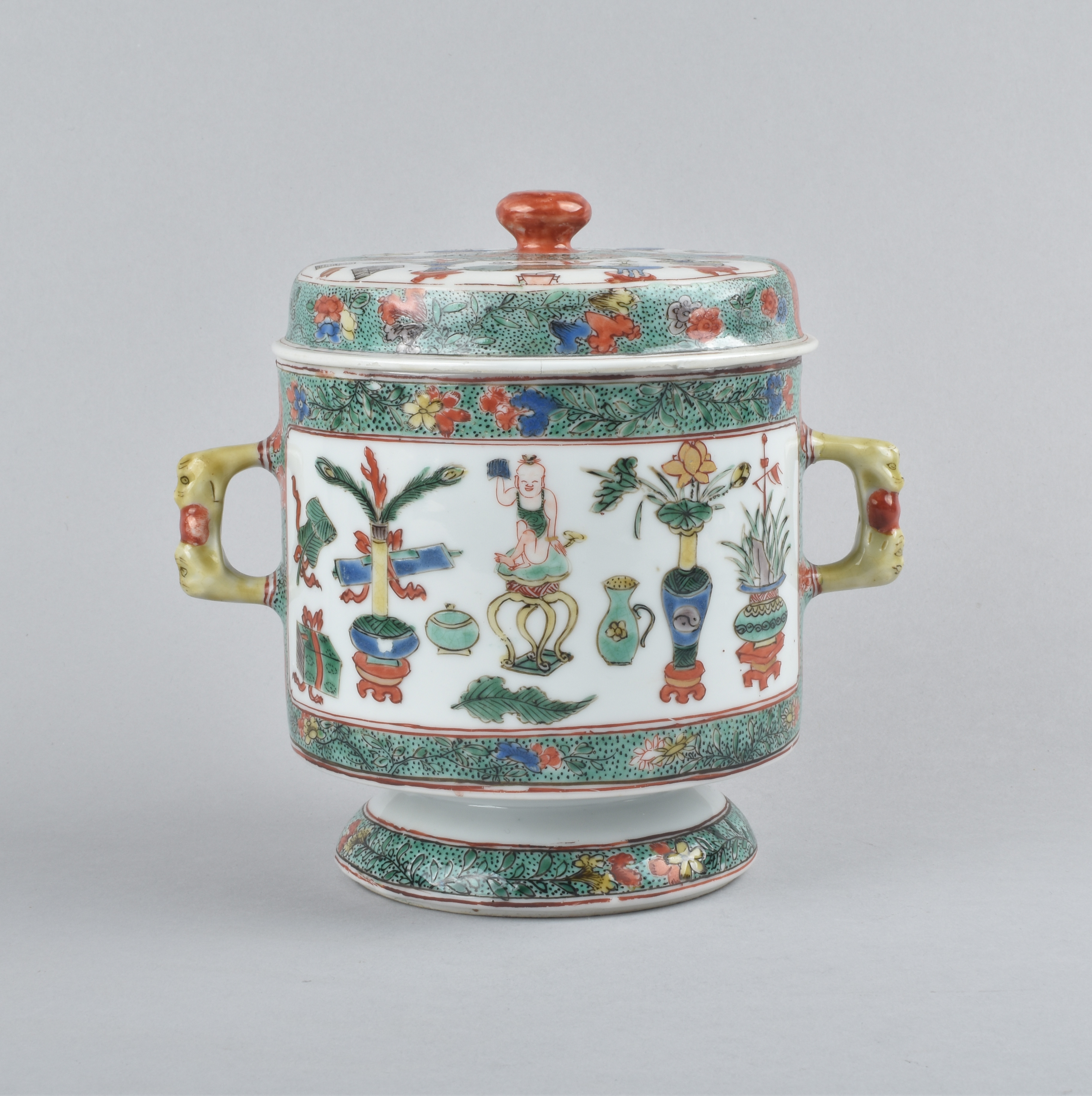 Famille verte 16 cm Kangxi (1662-1722), Chine Famille verte 16 cm Kangxi (1662-1722), Chine