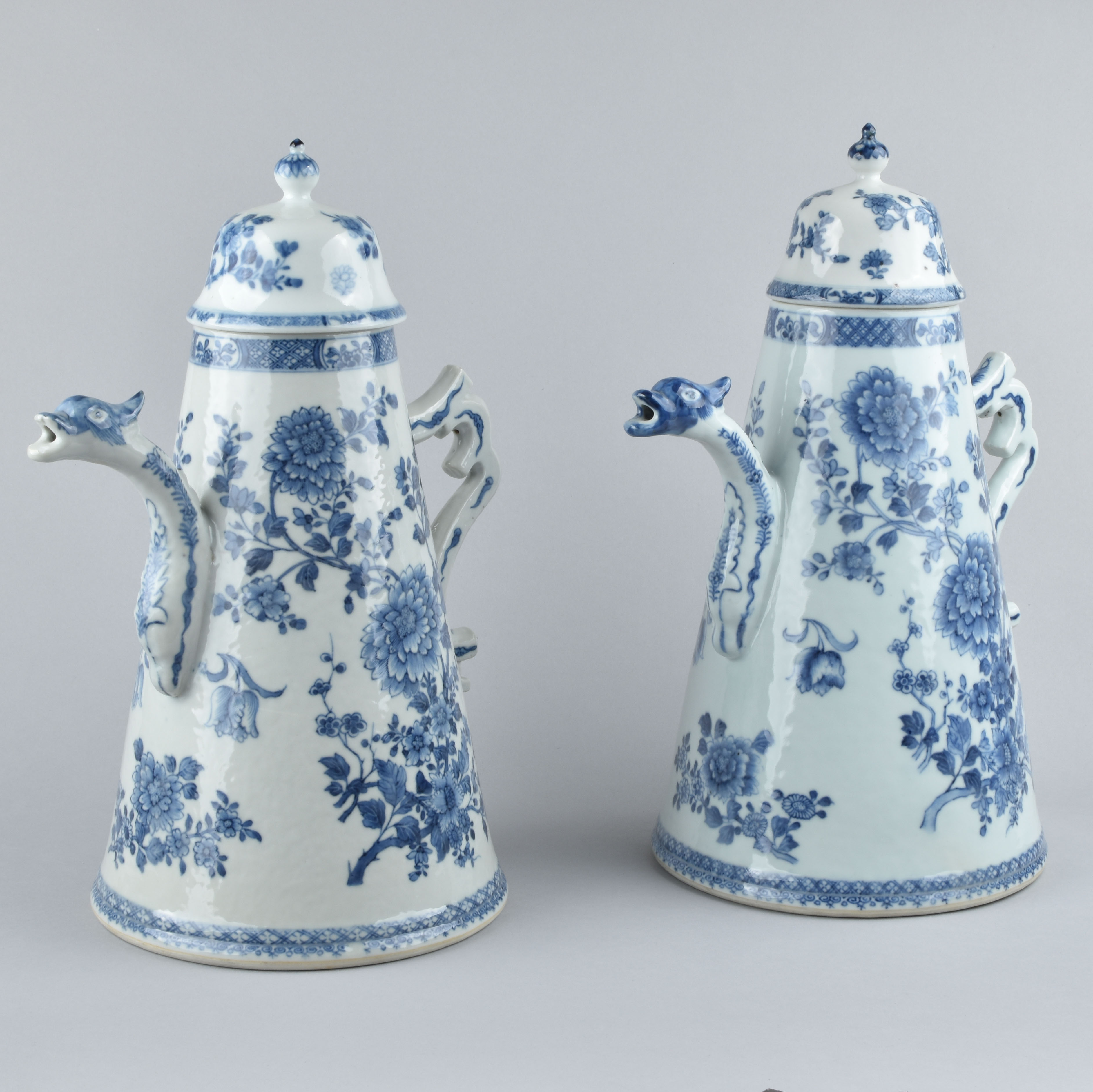 Porcelaine Époque Qianlong (1736-1795), vers 1730-1740 , Chine Porcelaine Époque Qianlong (1736-1795), vers 1730-1740 , Chine