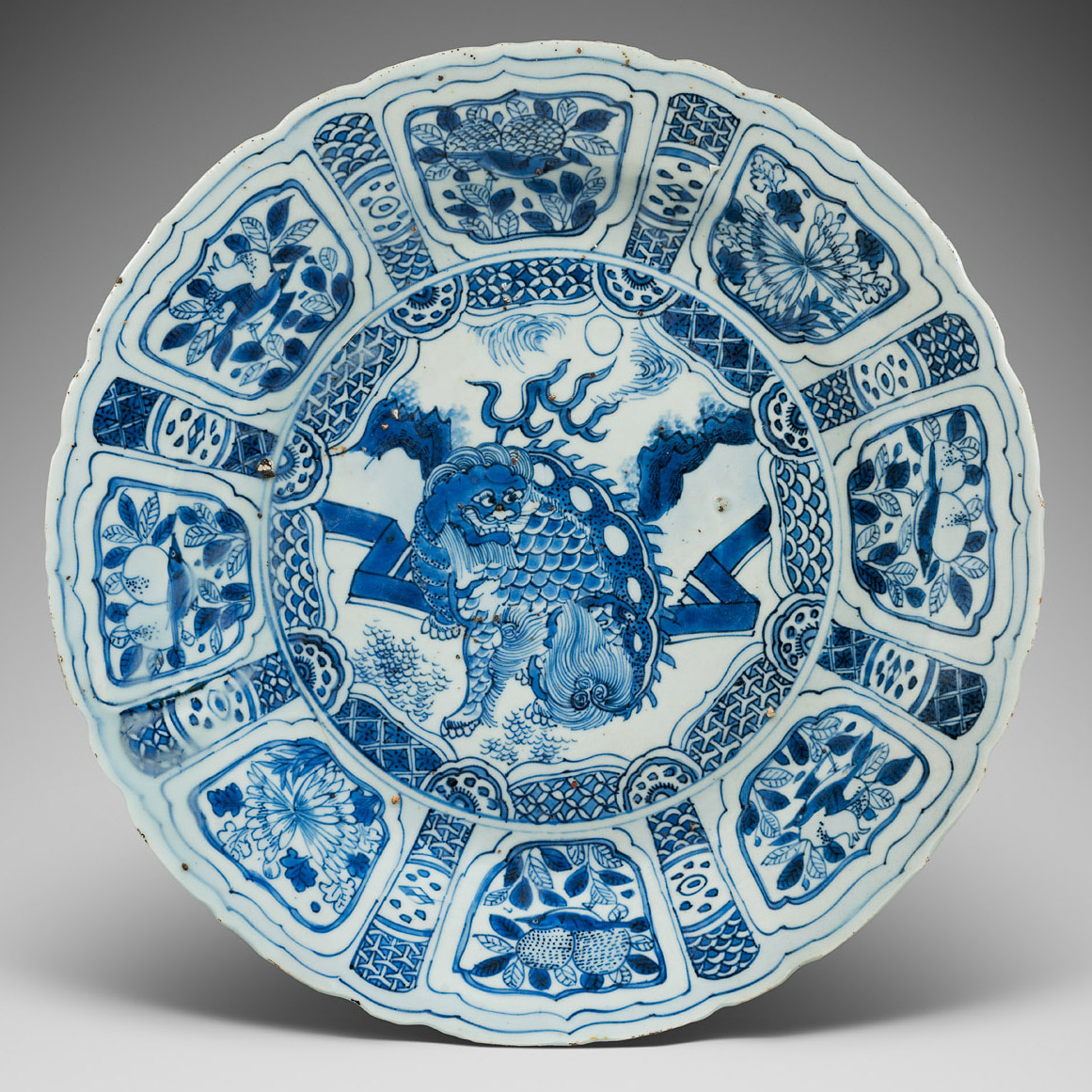 Porcelaine Fin de la dynastie Ming (1368-1644), ca 1610-1630, Chine Porcelaine Fin de la dynastie Ming (1368-1644), ca 1610-1630, Chine
