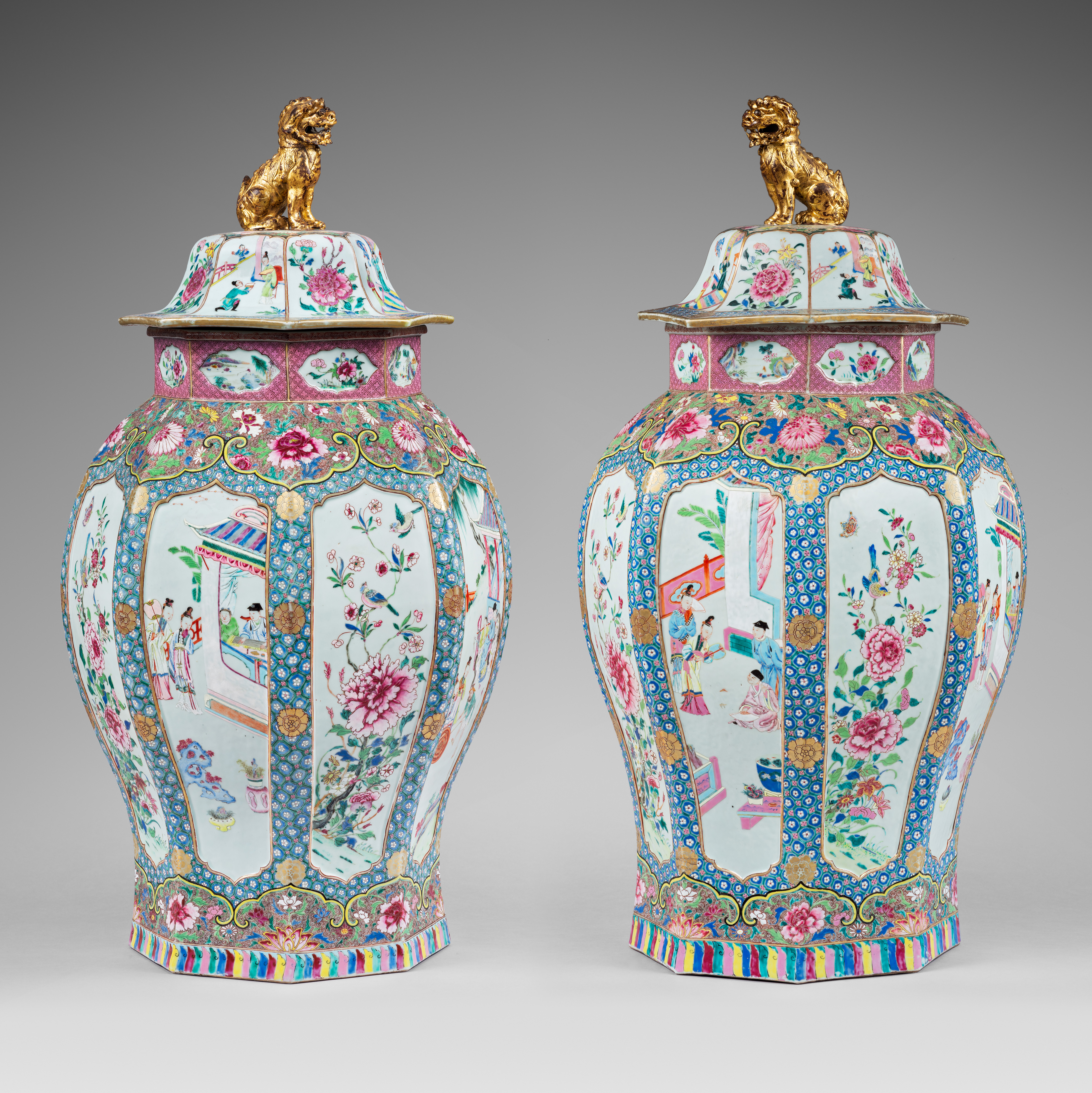 Porcelaine Yongzheng (1723-1735), ca. 1735, Chine Porcelaine Yongzheng (1723-1735), ca. 1735, Chine
