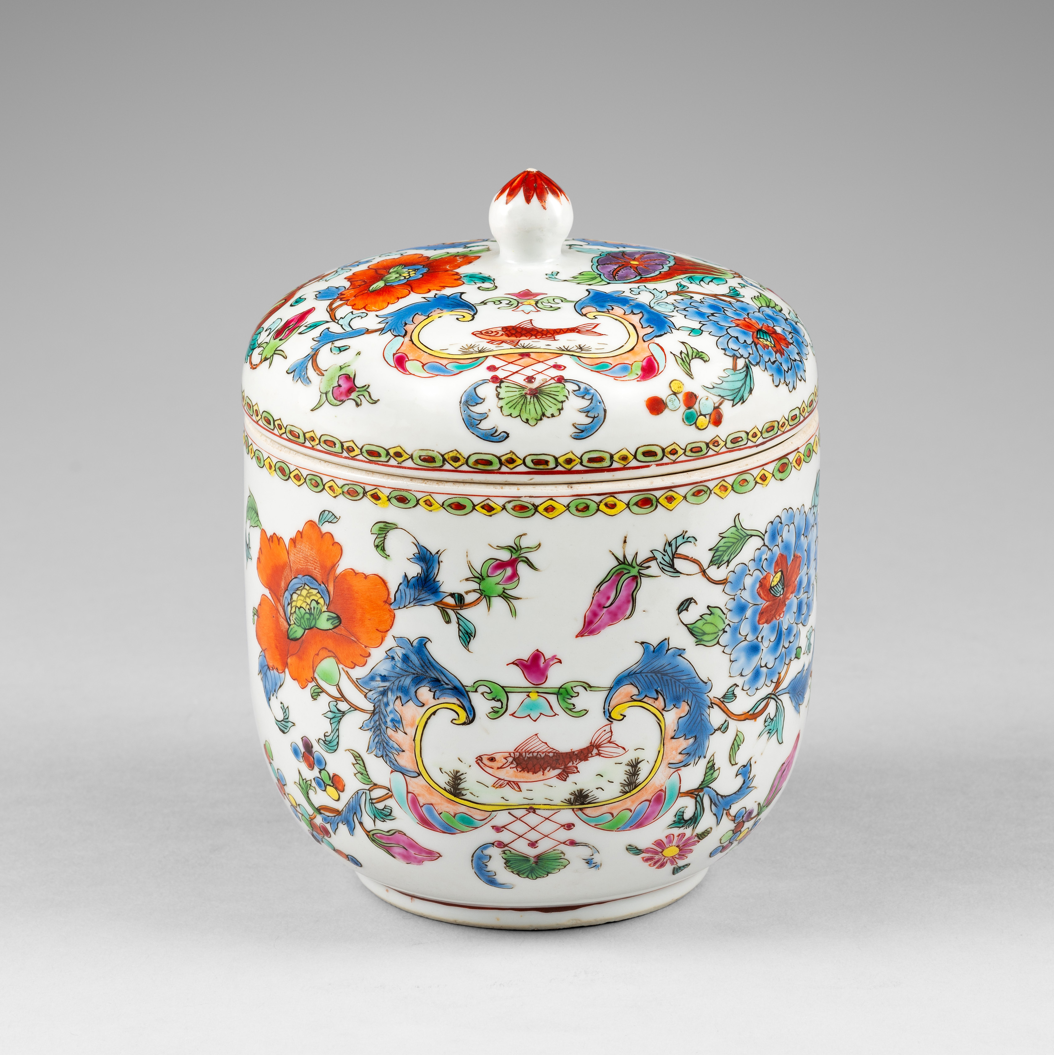 Porcelaine Yongzheng / Qianlong (1736-1795), Chine Porcelaine Yongzheng / Qianlong (1736-1795), Chine