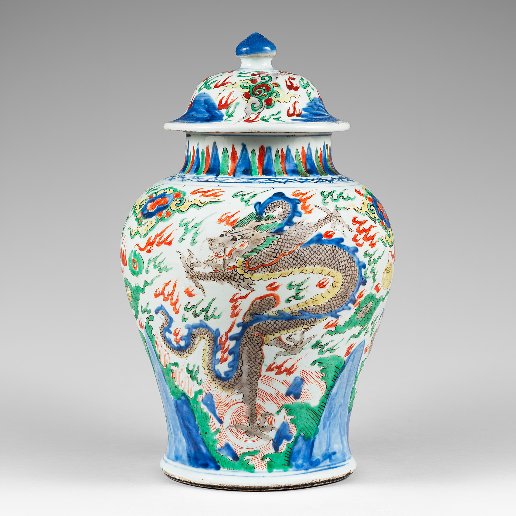 dragon-jar-wucai-shunzi