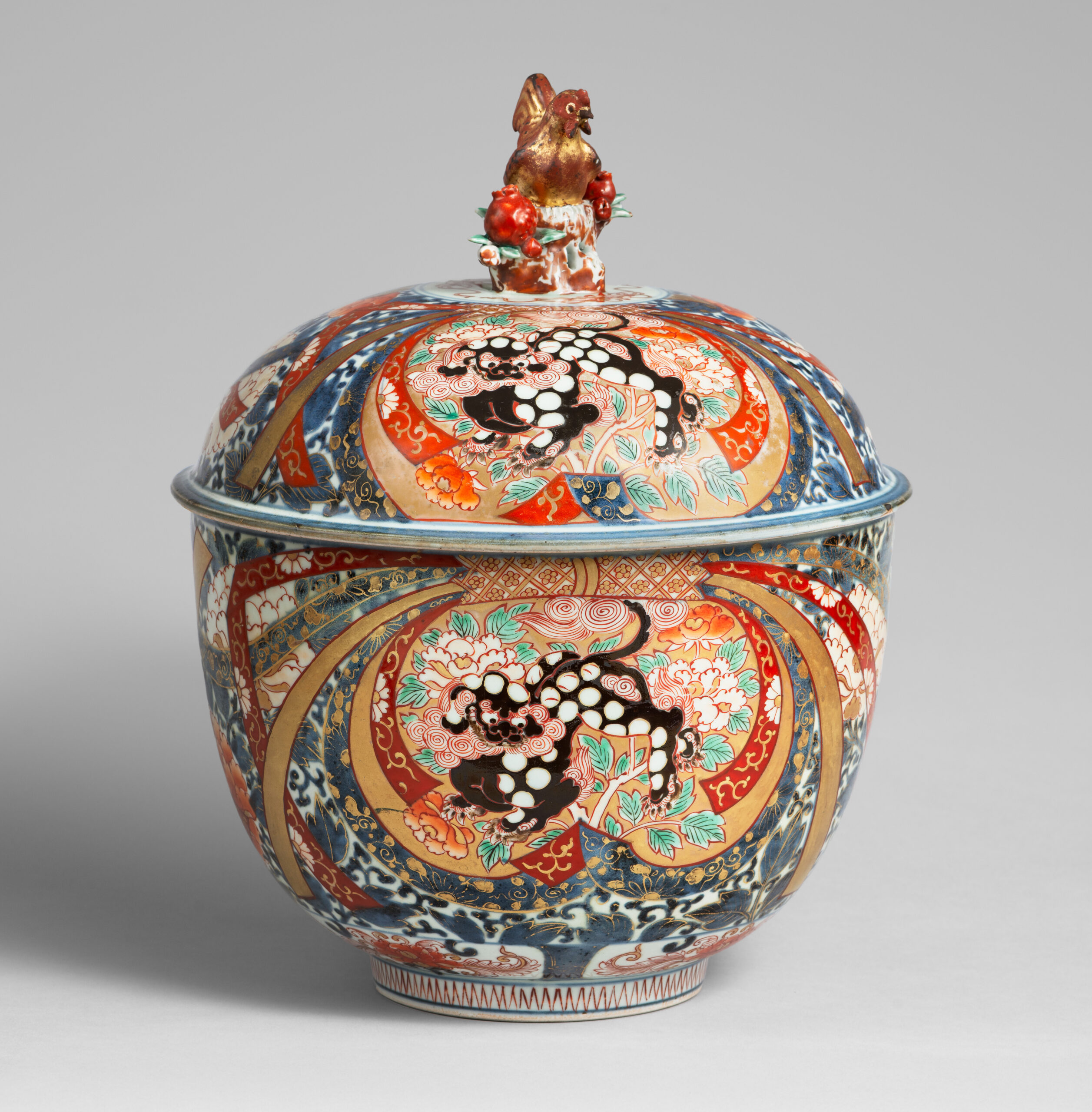 apanese-covered-pot-kirande-ko-imari