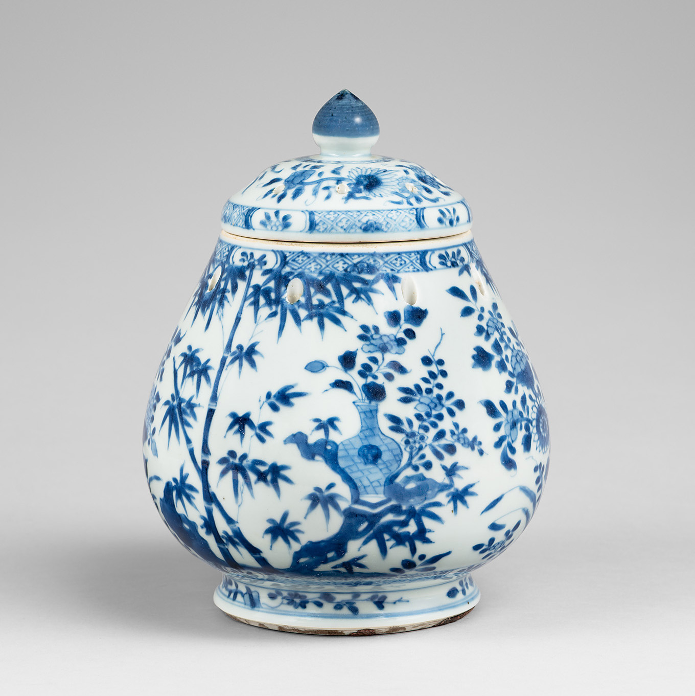 pot pourri vase porcelain chinese china kangxi blue
