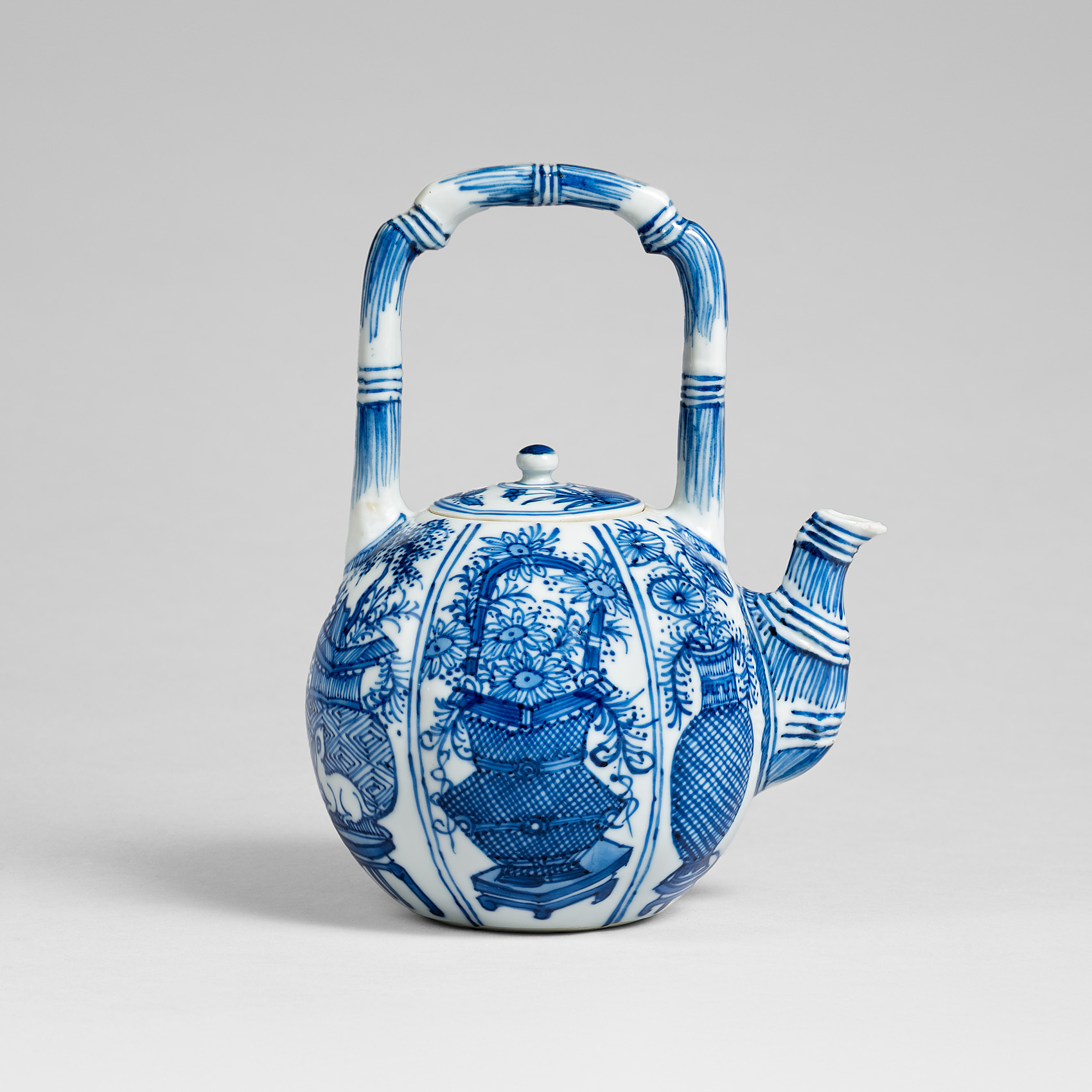 chinese blue white kangxi teapot bamboo.